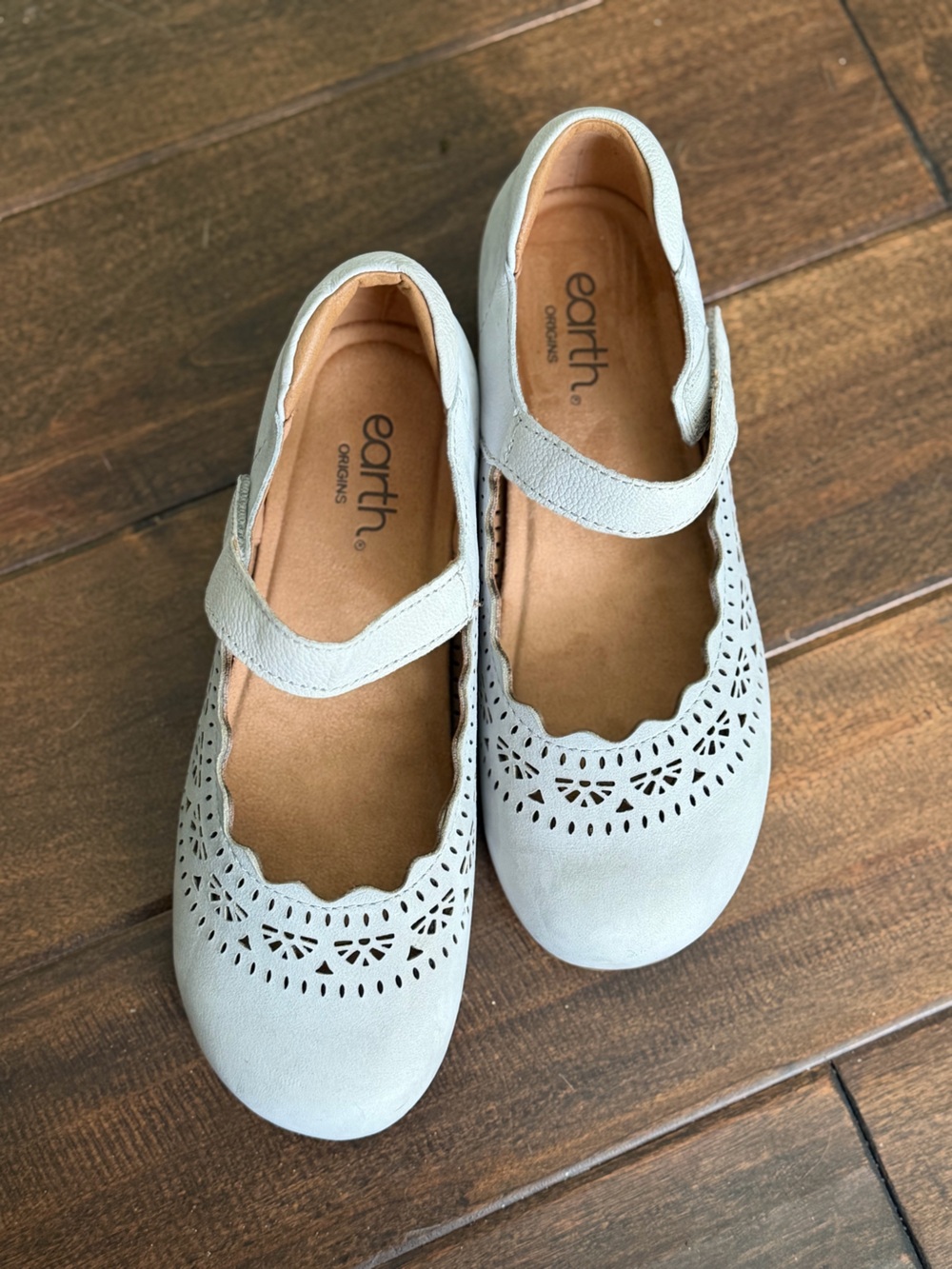 earth Origins Light Gray Mary Jane Comfort Flats